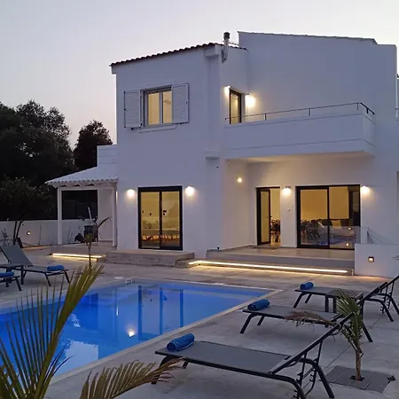 Villa Montis Sea View Heated Pool *
